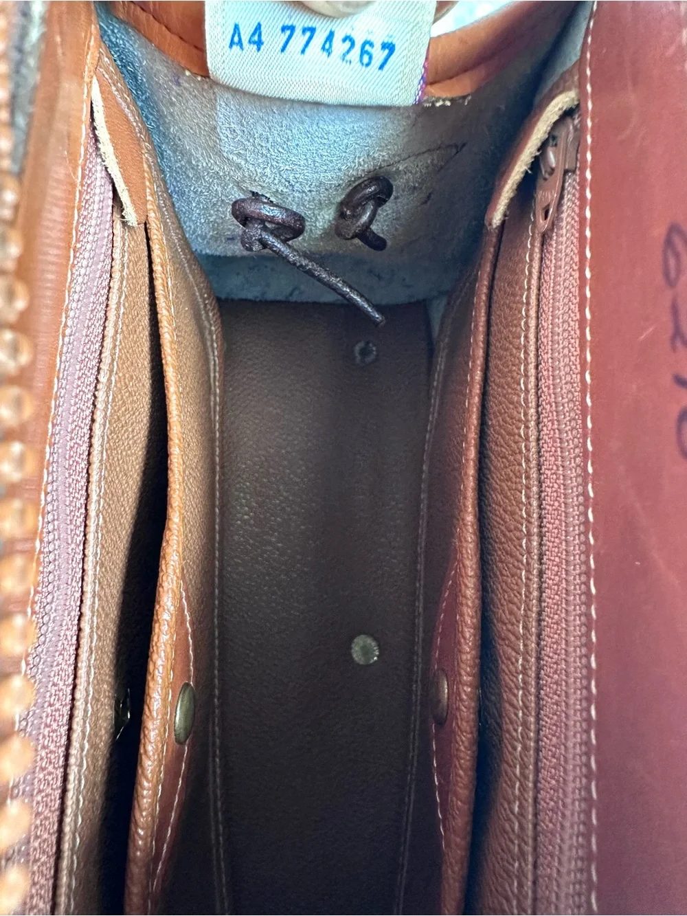 Dooney & Bourke Vintage Satchel Shoulder Bag ‘90s Tan Pebble Leather